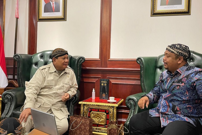 Agus Purwanto atau yang akrab dipanggil Abah Lala bertemu dengan Menteri Pertahanan Prabowo Subianto. (Dok. Tim Media Prabowo Subianto)
